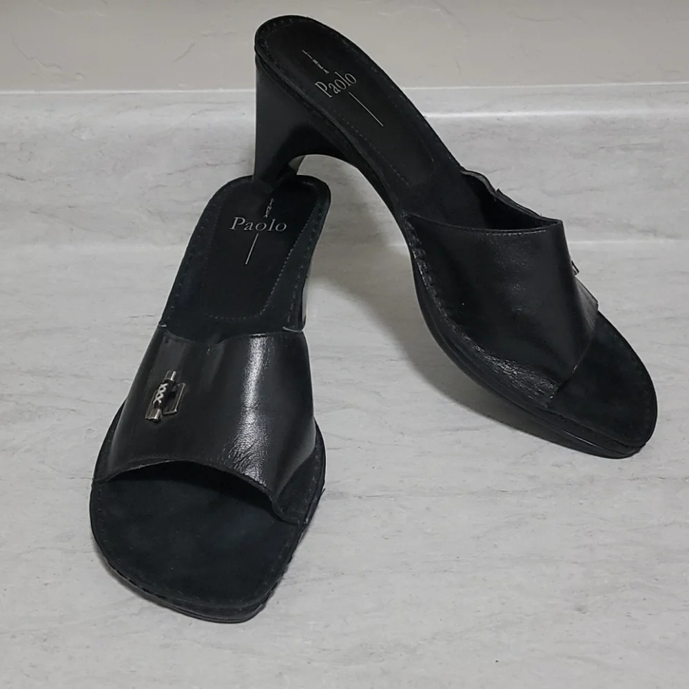 Linea Paolo Sandals - Picture 2 of 6